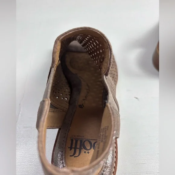 Söfft Nalda Metallic Suede Sandals Women’s 6M – Distressed Leather Comfort Chic - Picture 4 of 14